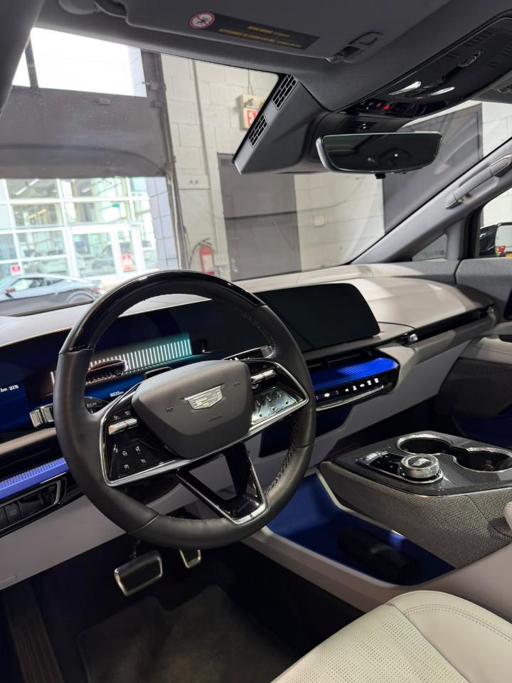 Cadillac OPTIQ Luxury 2 2025