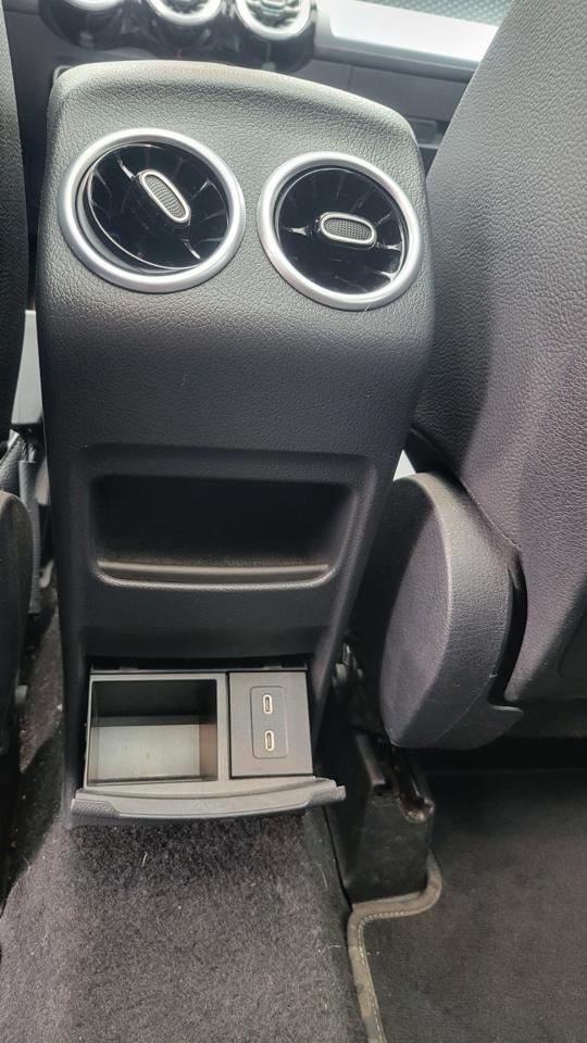Mercedes-Benz GLB-Class GLB 250 4MATIC 2024