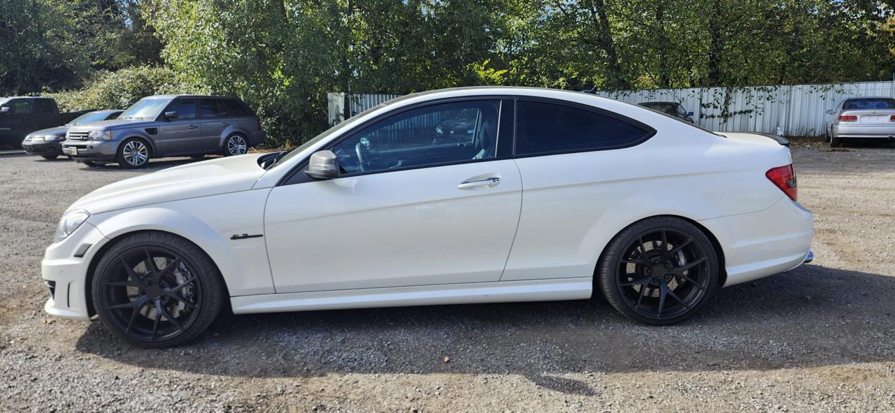 Mercedes-Benz C-Class C63 AMG Coupe 2012
