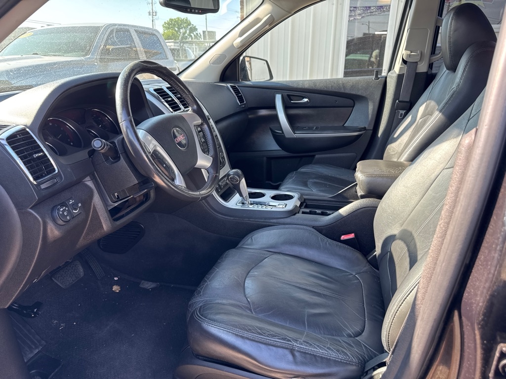 GMC Acadia SLT 4D SUV FWD 2011