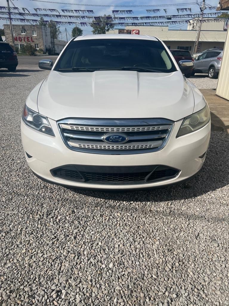 Ford Taurus 4dr Sdn Limited FWD 2011