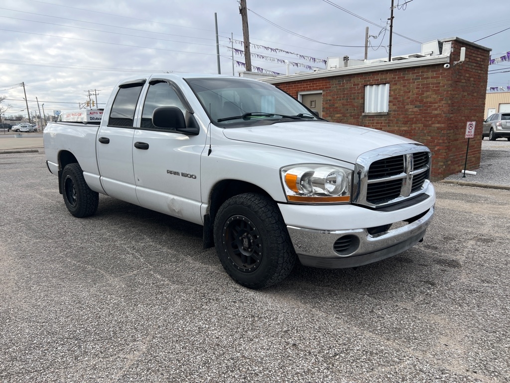 Dodge Ram 1500 2WD Quad Cab 140.5" ST 2006