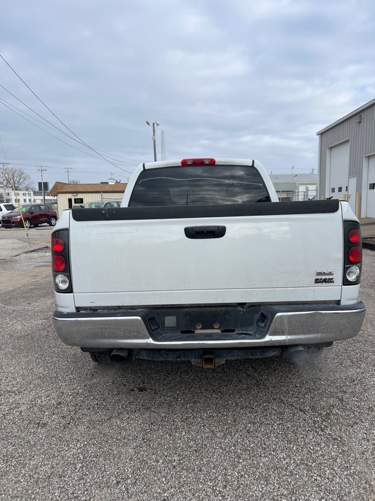 Dodge Ram 1500 2WD Quad Cab 140.5" ST 2006