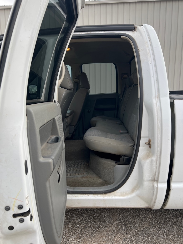 Dodge Ram 1500 2WD Quad Cab 140.5" ST 2006