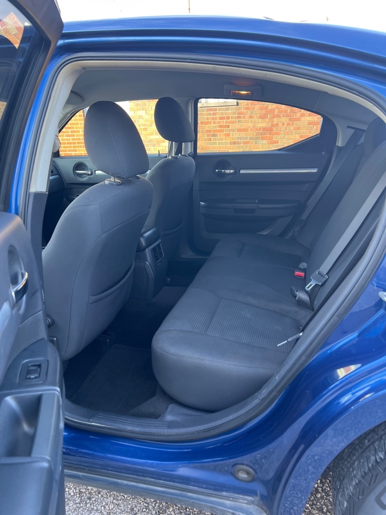 Dodge Charger 4dr Sdn 5-Spd Auto RWD 2009