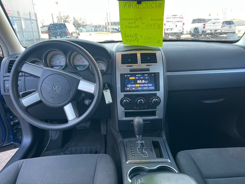 Dodge Charger 4dr Sdn 5-Spd Auto RWD 2009