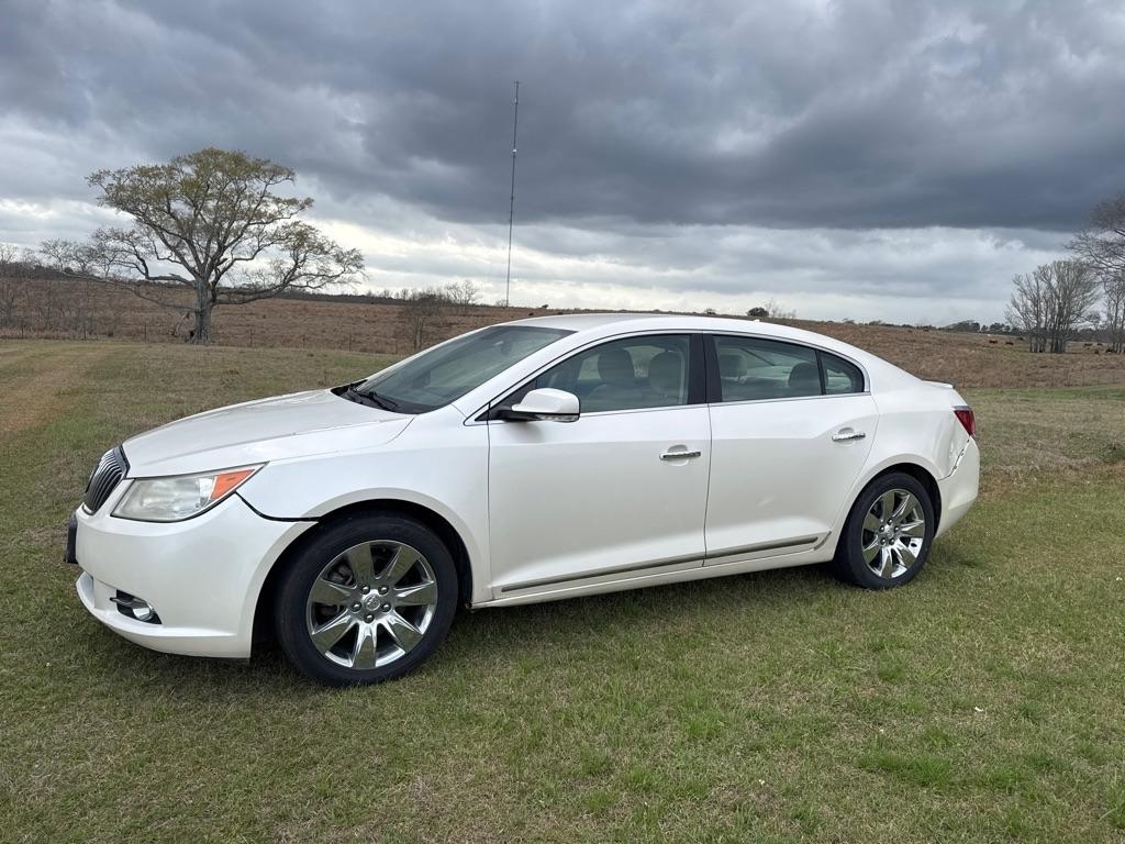 Buick LaCrosse 4dr Sdn Premium 1 FWD 2013
