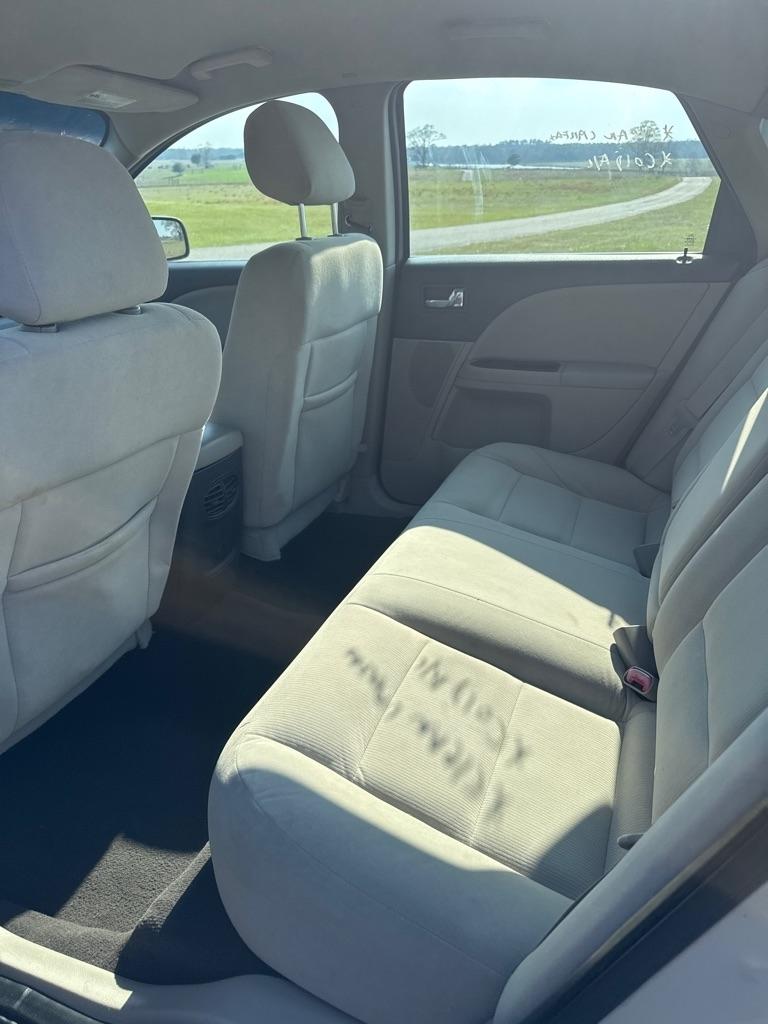 Ford Taurus 4dr Sdn SEL FWD 2008