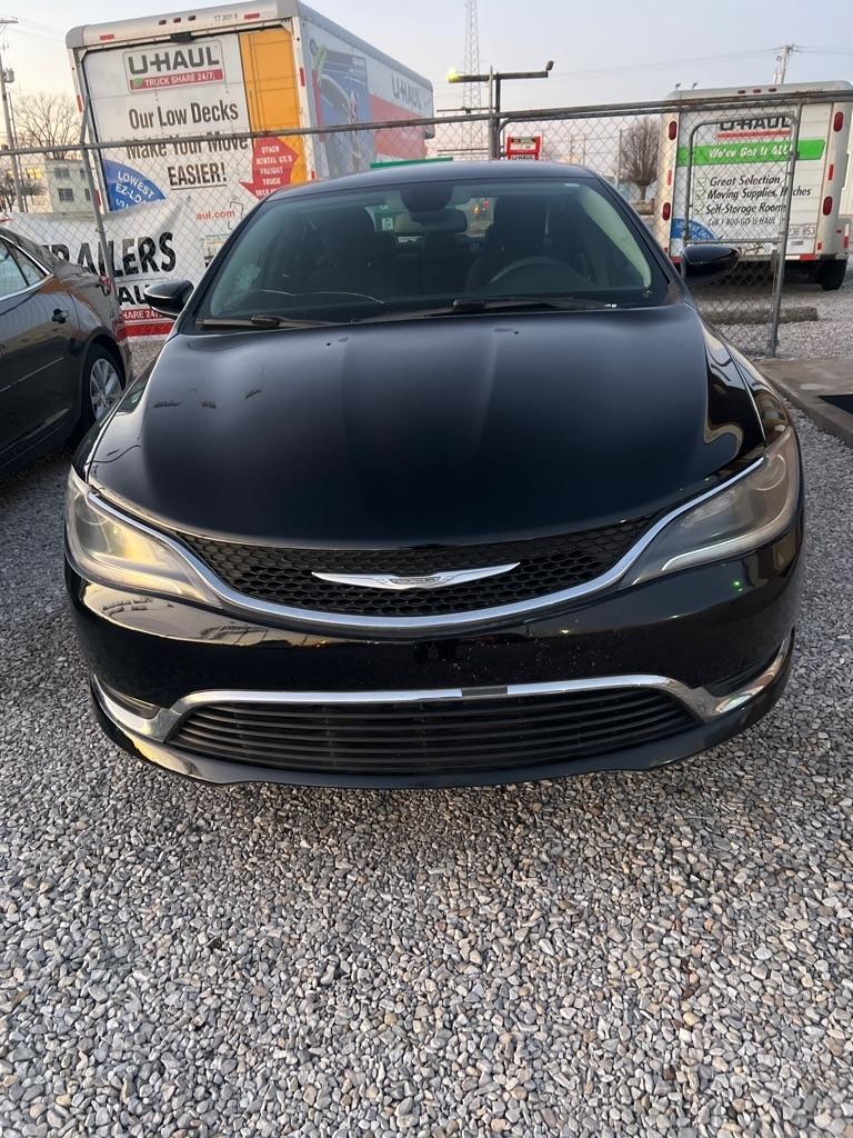 Chrysler 200 Touring 4D Sedan 2015