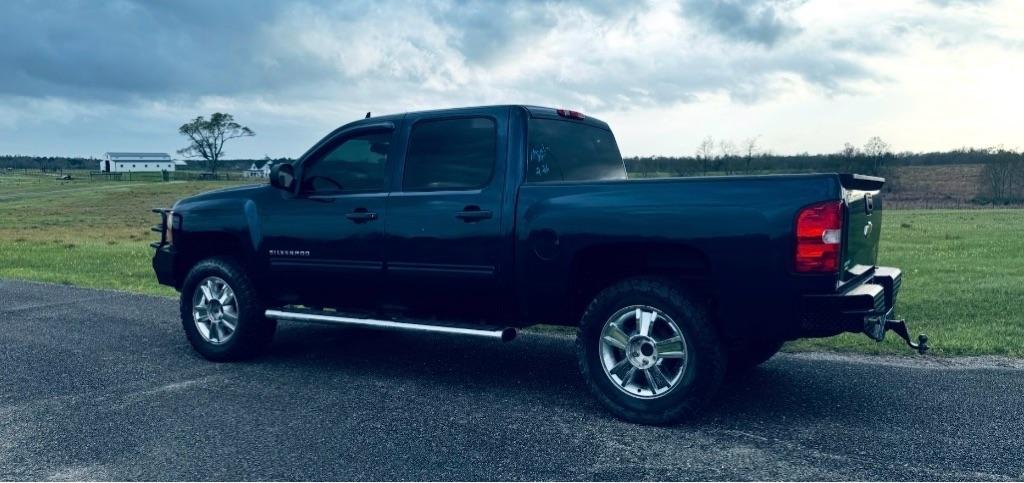 Chevrolet Silverado 1500 1LT Crew Cab 2WD 2012