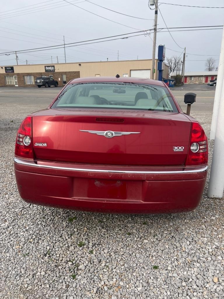 Chrysler 300 4dr Sdn V6 Limited RWD 2008