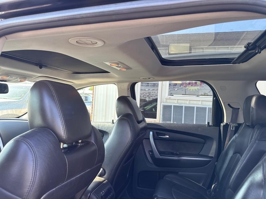 GMC Acadia FWD 4dr SLT 2011