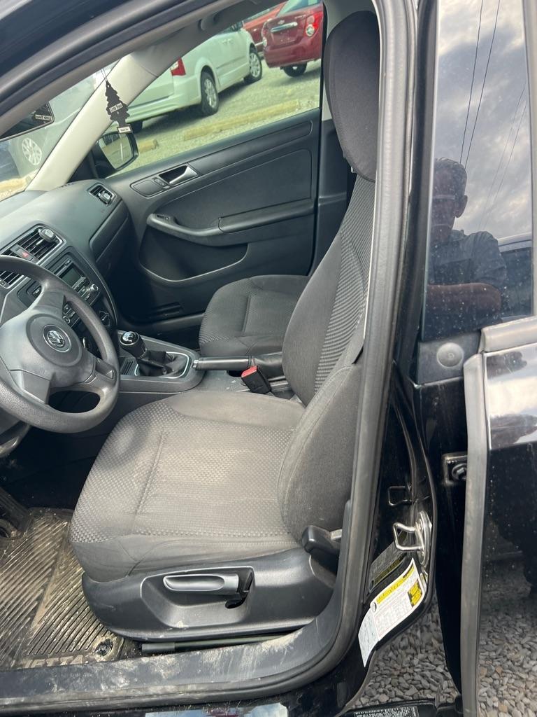 Volkswagen Jetta 2.0T w/ Leather 2014