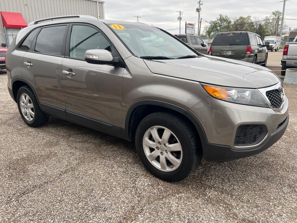 Kia Sorento LX 4D SUV FWD V6 2013