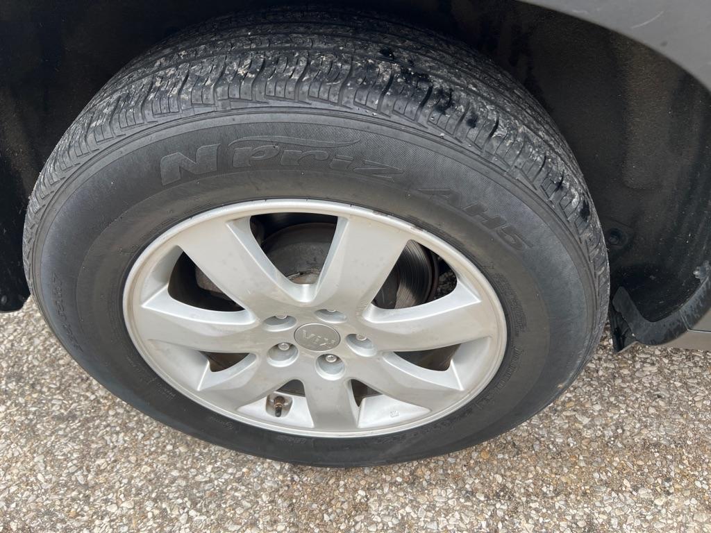 Kia Sorento LX 4D SUV FWD V6 2013