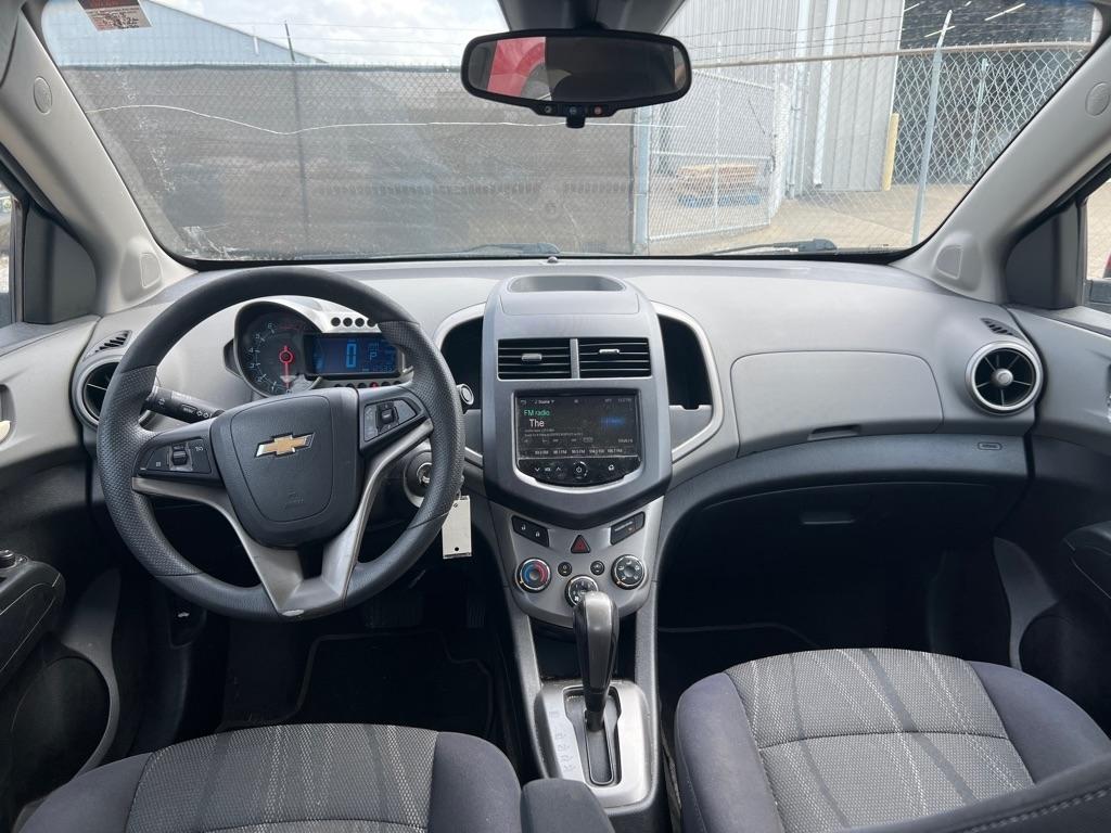 Chevrolet Sonic 1LT Sedan 2013