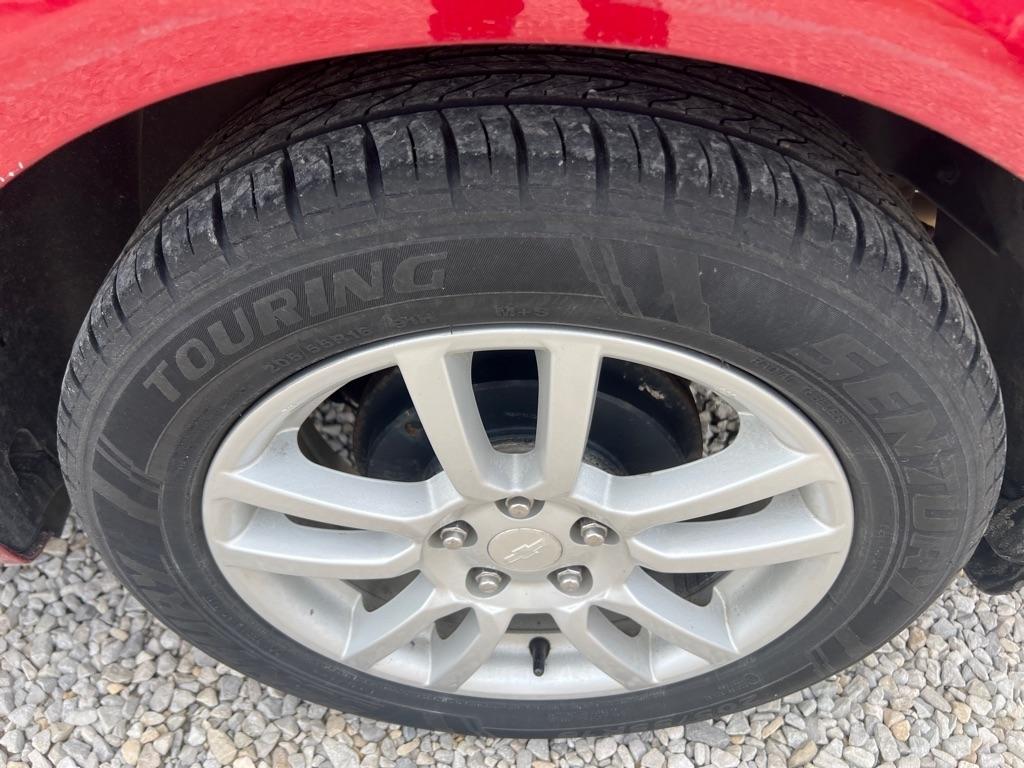 Chevrolet Sonic 1LT Sedan 2013