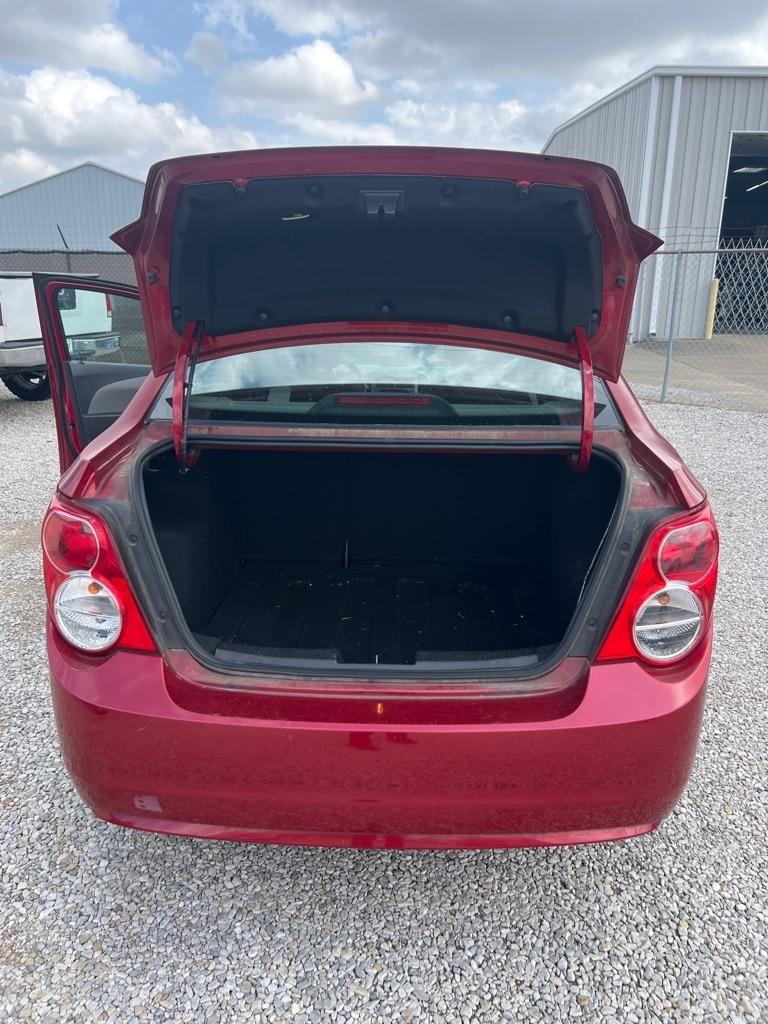 Chevrolet Sonic 1LT Sedan 2013