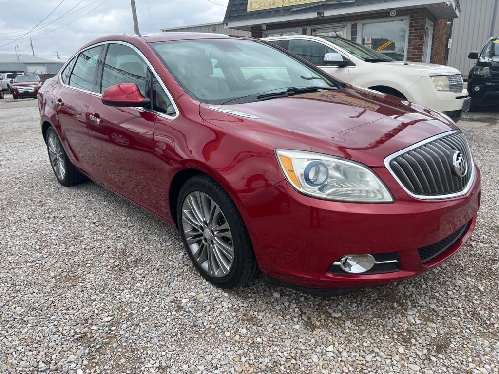 Buick Verano 4dr Sdn Leather Group 2013