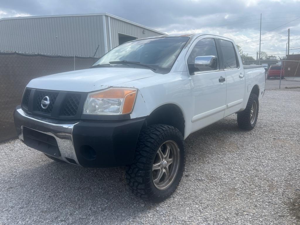2004 Nissan Titan 2WD Crew Cab LWB XE FFV