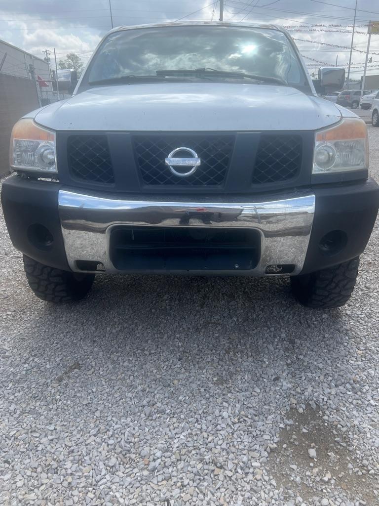 Nissan Titan 2WD Crew Cab LWB XE FFV 2004