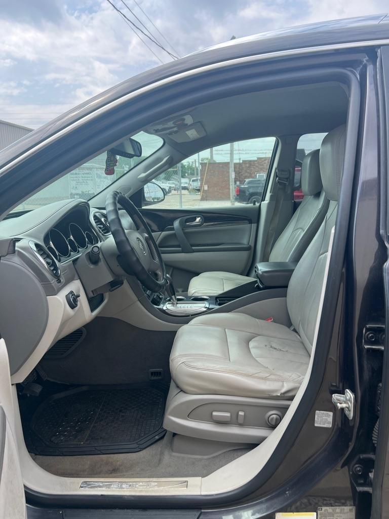 Buick Enclave FWD 4dr Leather 2016