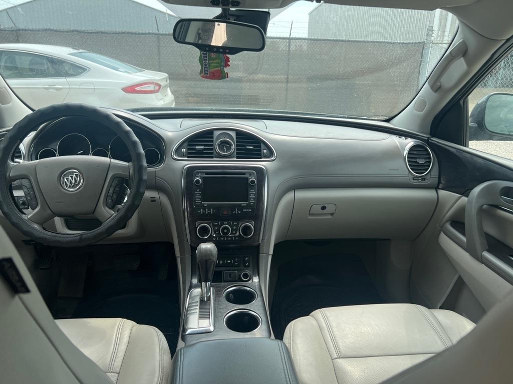 Buick Enclave FWD 4dr Leather 2016