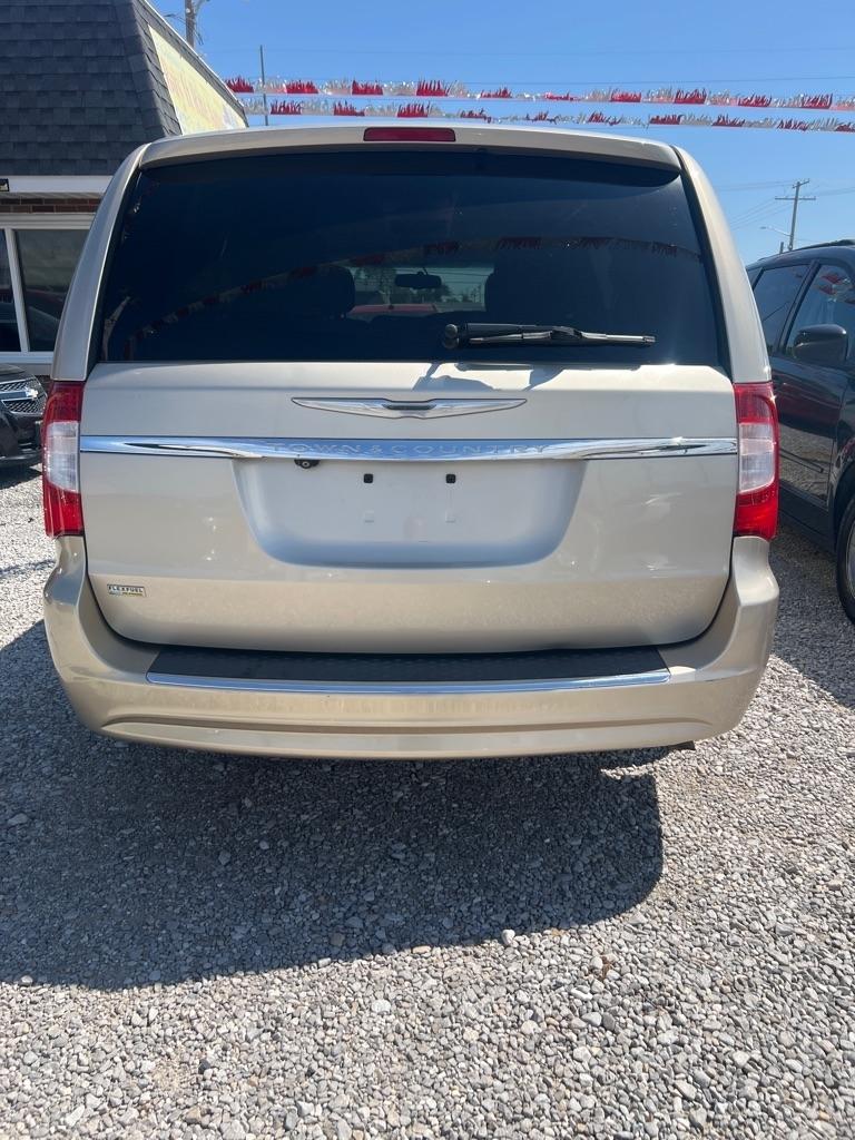 Chrysler Town & Country 4dr LWB Touring FWD 2015