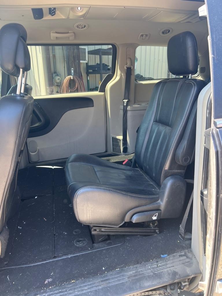 Chrysler Town & Country 4dr 119" WB LX FWD 2014