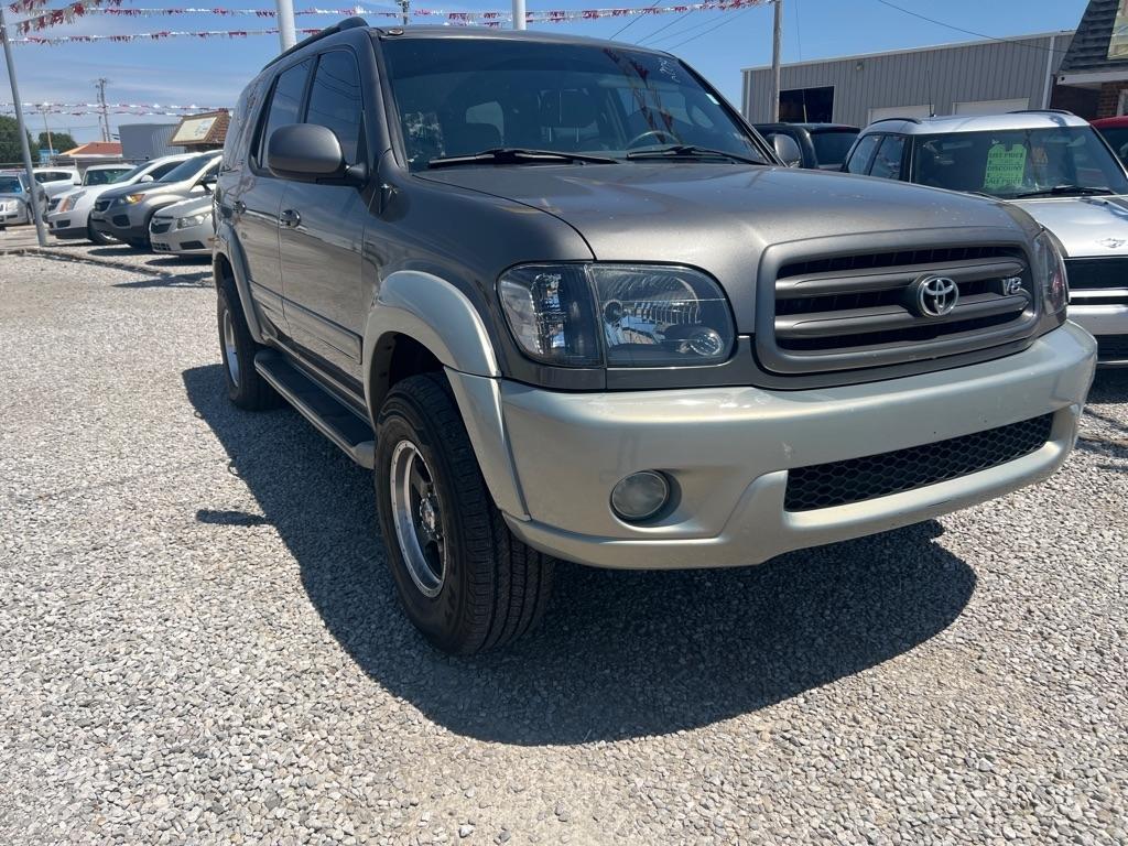 Toyota Sequoia 4WD 4dr LV8 6-Spd AT SR5 (Natl) 2004