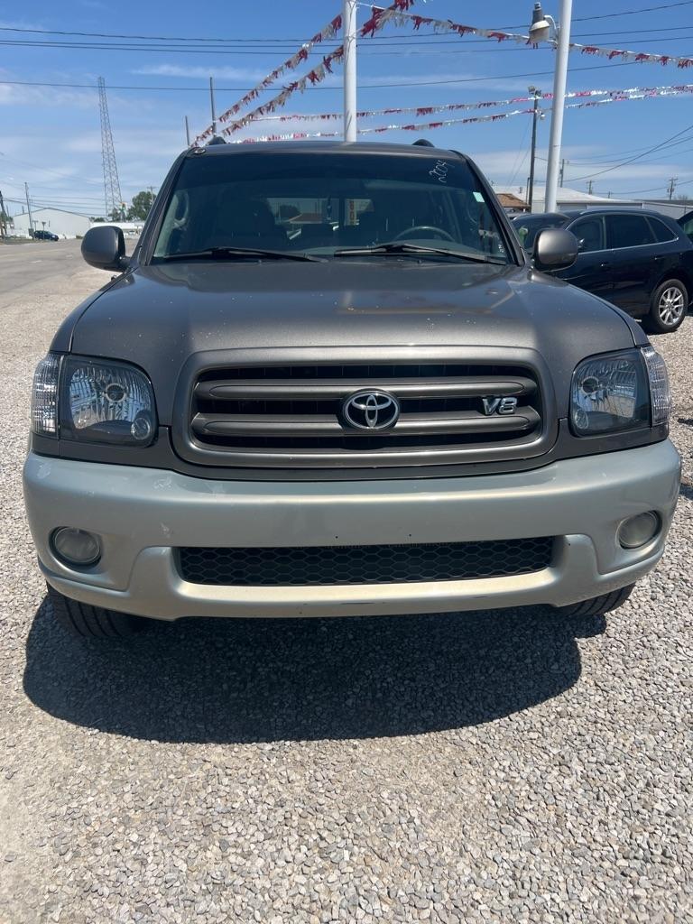 Toyota Sequoia 4WD 4dr LV8 6-Spd AT SR5 (Natl) 2004