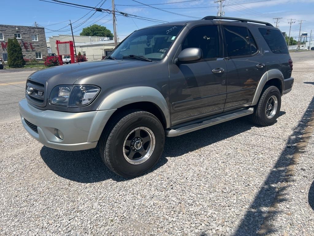 Toyota Sequoia 4WD 4dr LV8 6-Spd AT SR5 (Natl) 2004
