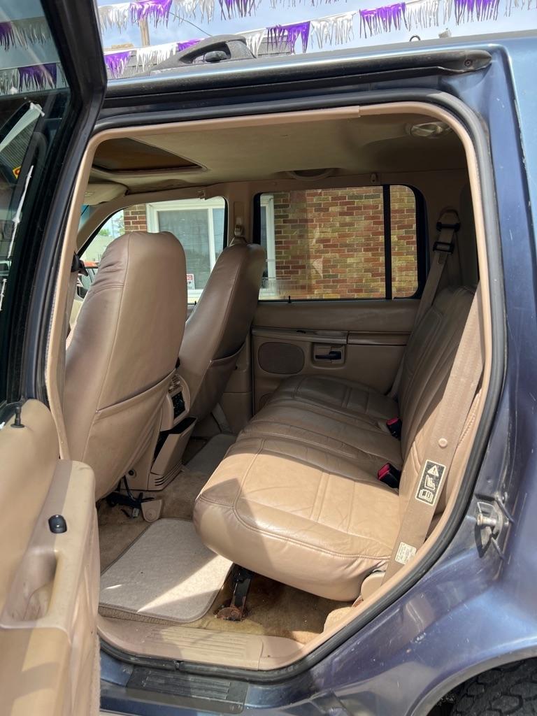 Ford Explorer 4dr 112" WB Eddie Bauer AWD 1999
