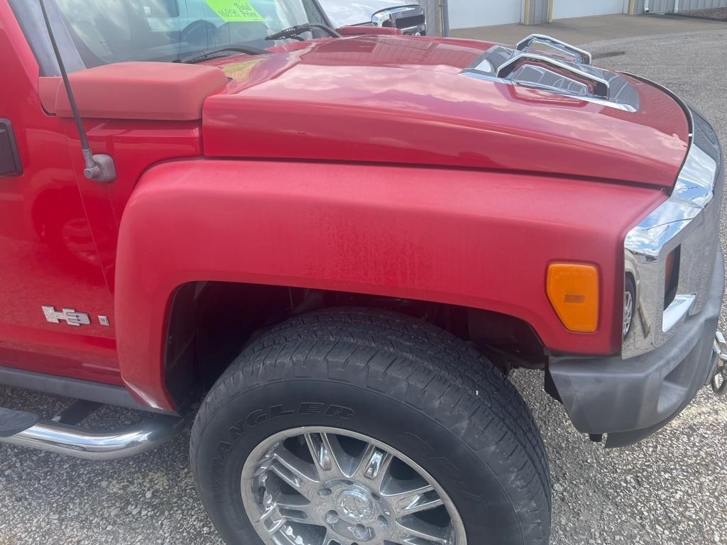 HUMMER H3 4WD 4dr H3T Luxury 2006