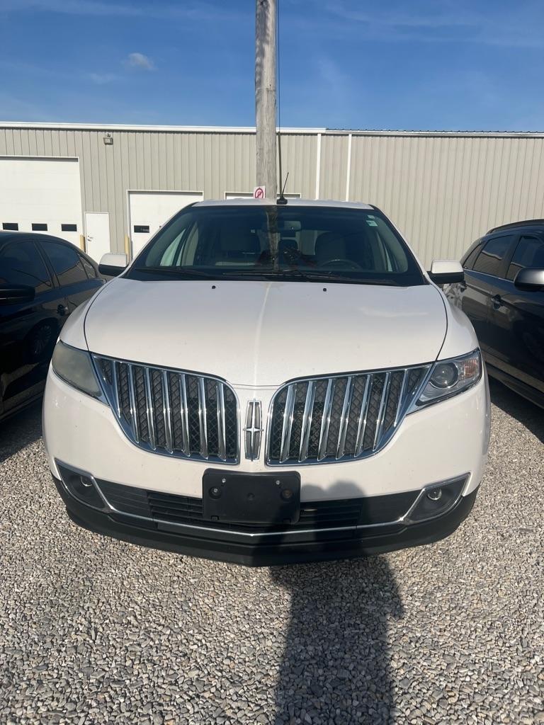 Lincoln MKX 4D SUV FWD 2011