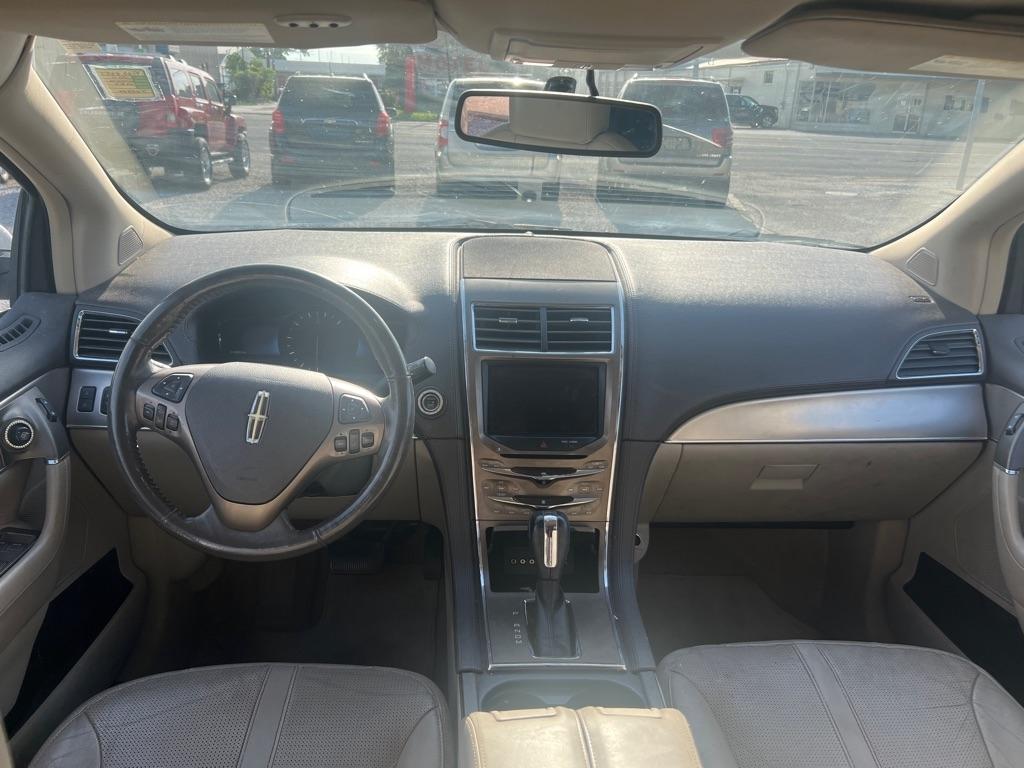 Lincoln MKX 4D SUV FWD 2011
