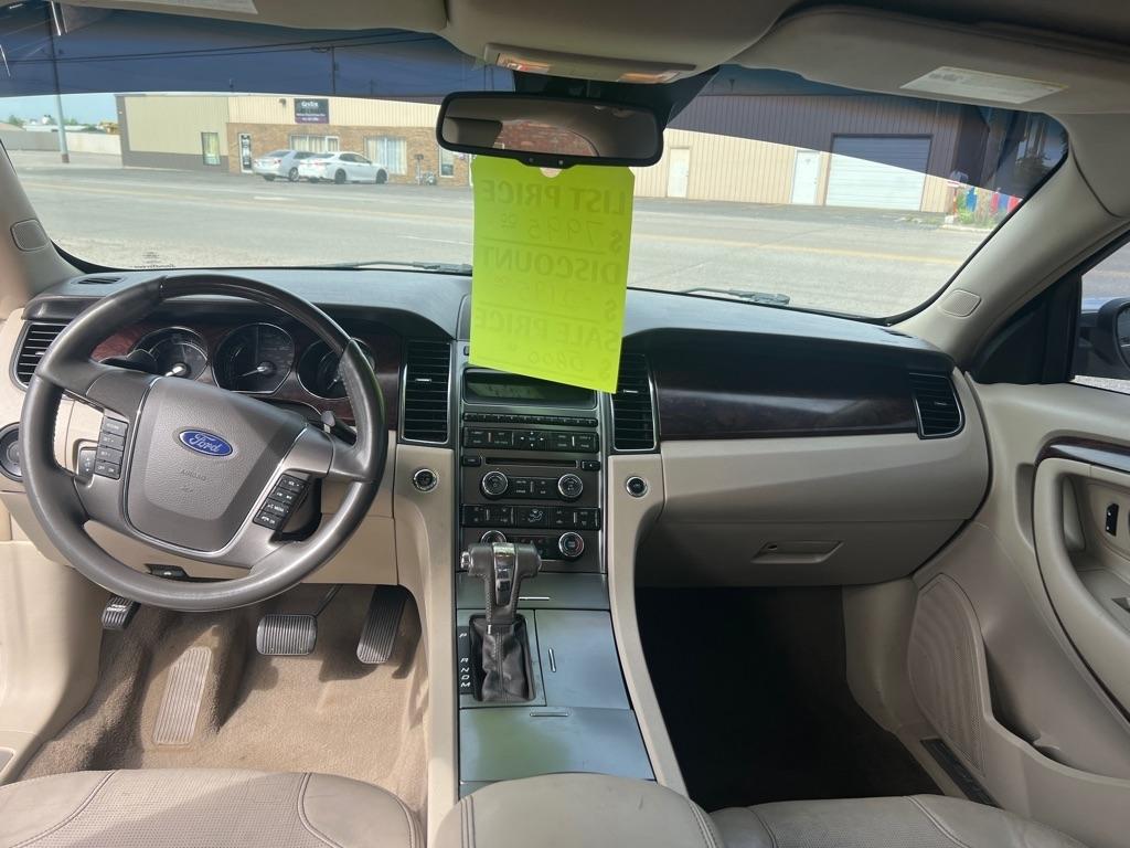 Ford Taurus 4dr Sdn Limited FWD 2011