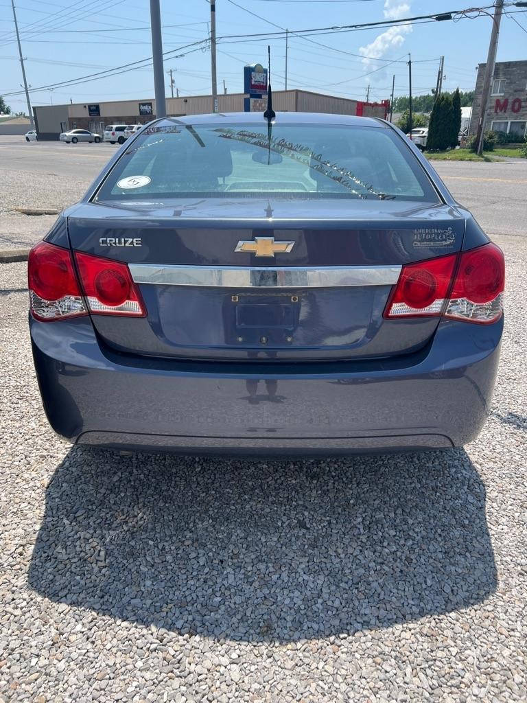 Chevrolet Cruze 4dr Sdn Auto LS 2013