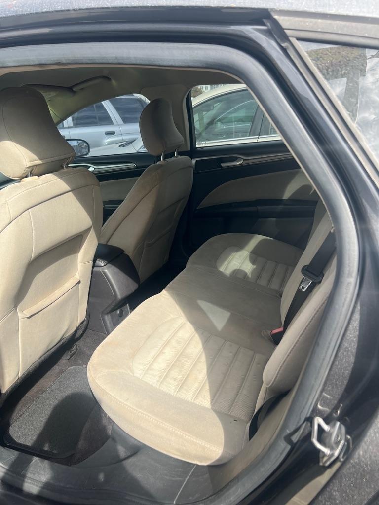 Ford Fusion 4dr Sdn I4 S FWD 2017