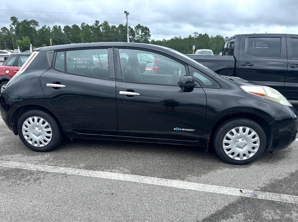 2013 Nissan Leaf 4dr HB SL w/Cold Weather Pkg *Ltd Avail*