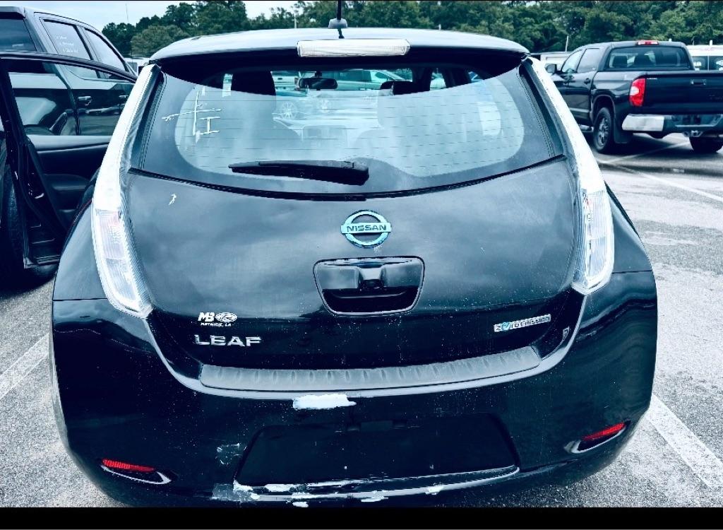 Nissan Leaf 4dr HB SL w/Cold Weather Pkg *Ltd Avail* 2013