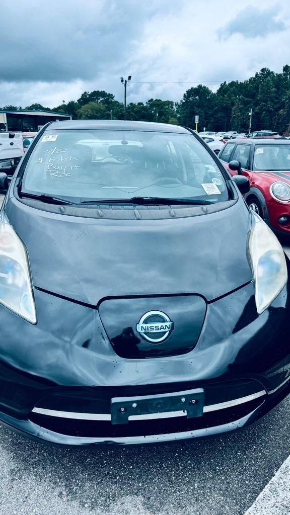Nissan Leaf 4dr HB SL w/Cold Weather Pkg *Ltd Avail* 2013