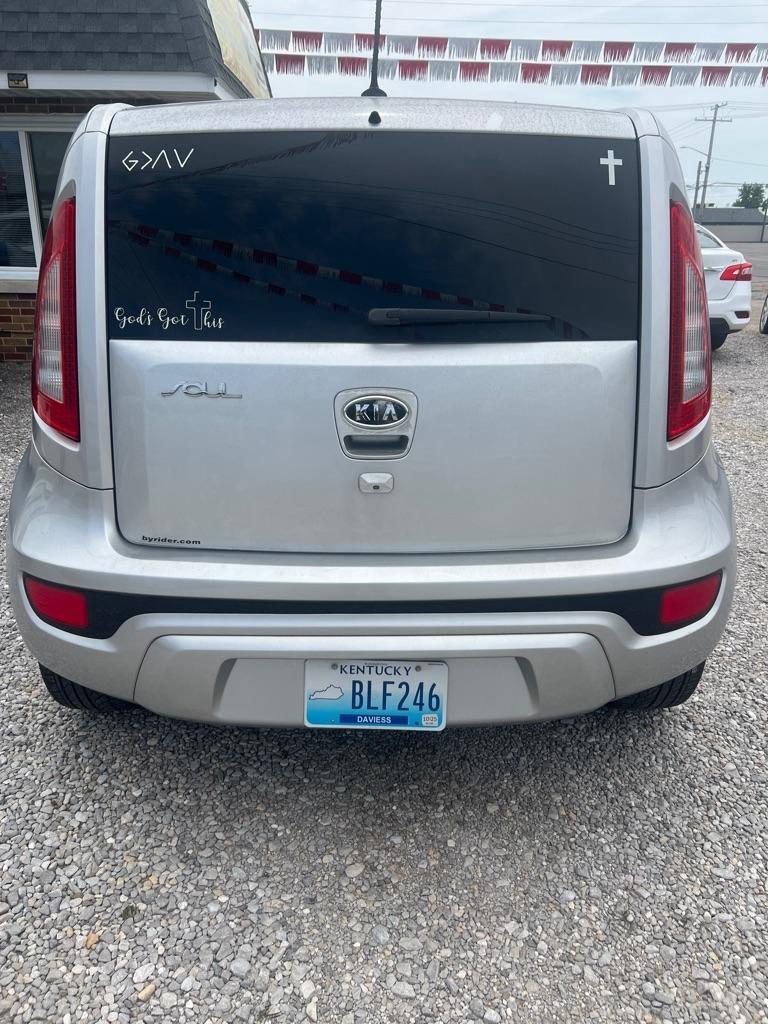 Kia Soul ! 4D Wagon 2012