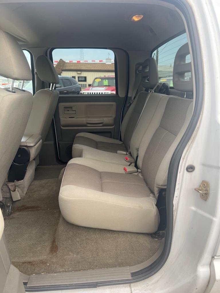 Dodge Dakota 4dr Quad Cab 131 ST 2005