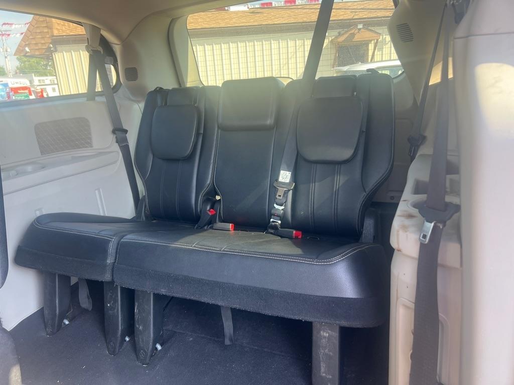 Chrysler Town & Country 4dr Touring FWD 2014