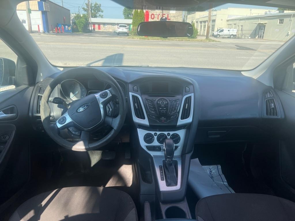 Ford Focus 4dr Sdn SE Comfort 2013