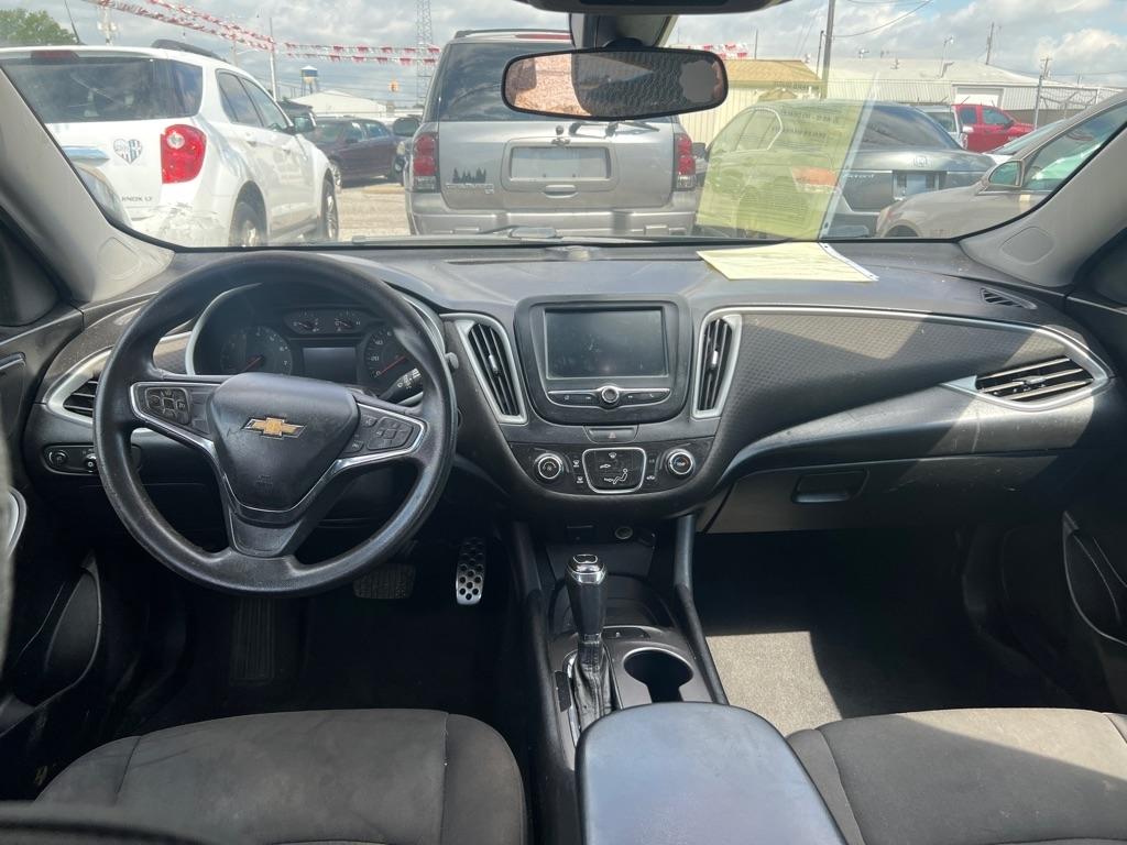 Chevrolet Malibu 1LT 4D Sedan 2017