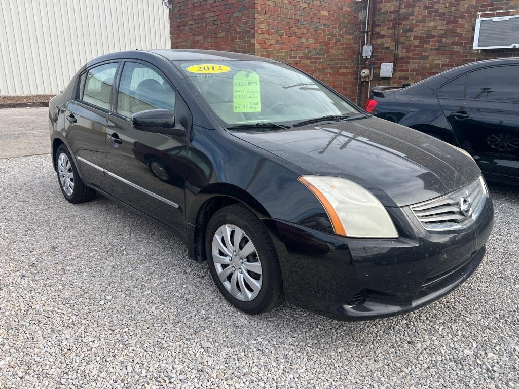 Nissan Sentra 4-Door Sedan 2012