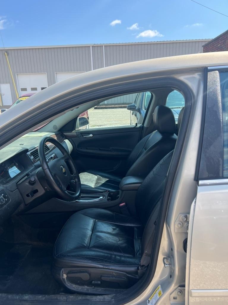Chevrolet Impala 4dr Sdn LT w/1LT 2011