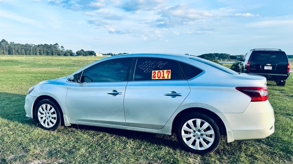 Nissan Sentra SV 4D Sedan 2017